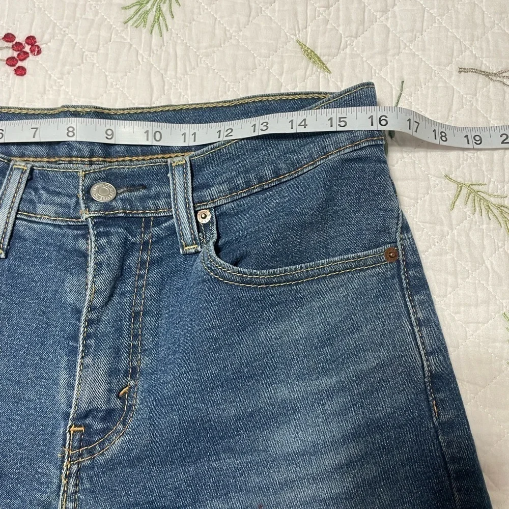 EUC Levi’s 511 Slim Fit Jeans - Blue patchwork Size 31X30